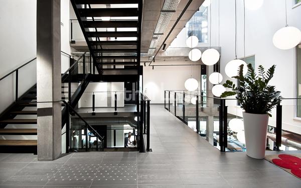 Bureaux à louer à Lesquin dans immeuble moderne climatisé rénové