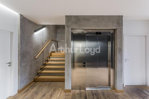 Bureaux à louer à Lesquin dans immeuble moderne climatisé rénové