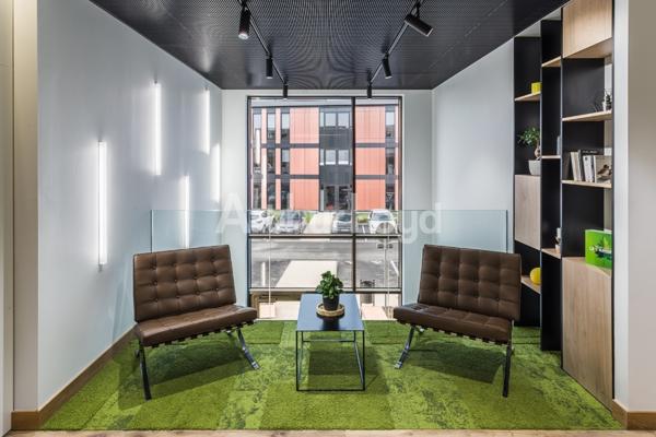 Bureaux à louer à Lesquin dans immeuble moderne climatisé rénové