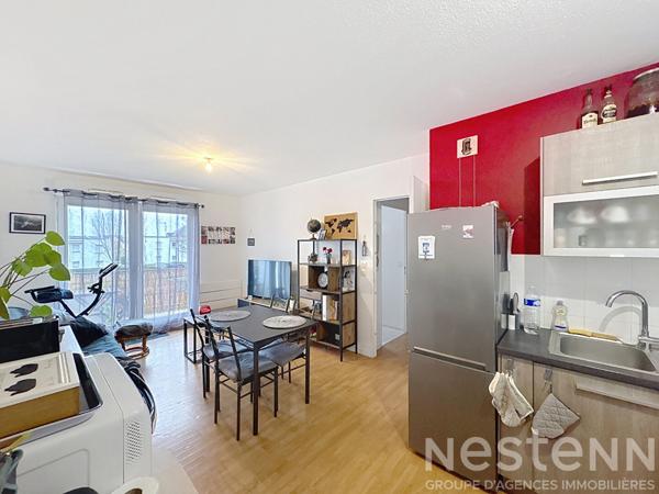 Appartement T2, avec balcon, stationnement et cave - 38m² - Kervignac.