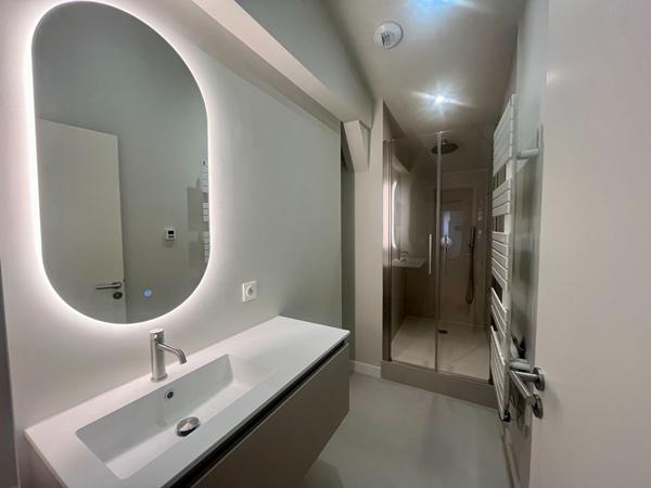 Ozenne - T3 entièrement refait à Neuf - Dernier étage - 70m2