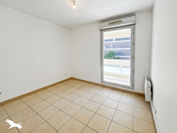 Appartement à vendre |                                       Marseille 02 |                                        3 pièces  |  68 m²