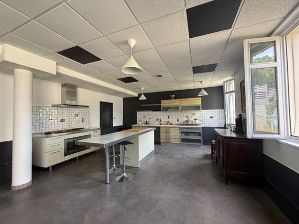 ANCIENNE ECOLE RENOVEE AU GOUT DU JOUR