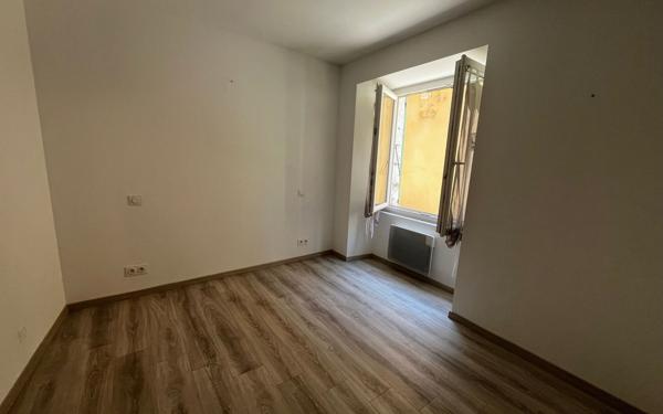 Appartement à vendre    2 pièces • 31,79 m2 Riez