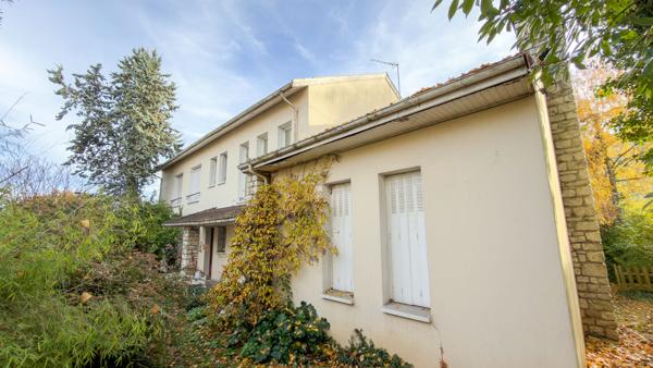 Maison Montgeron 12 pièce(s) 370 m2