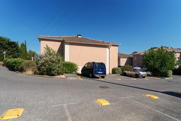CARCASSONNE – PERIPHERIE Appartement T2 45m² avec terrasse et place de parking privative