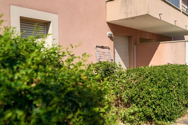 CARCASSONNE – PERIPHERIE Appartement T2 45m² avec terrasse et place de parking privative