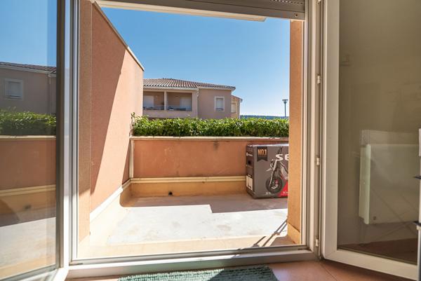 CARCASSONNE – PERIPHERIE Appartement T2 45m² avec terrasse et place de parking privative