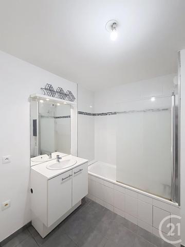 Appartement F2 à vendre  2 pièces - 56,09 m2 FLEURY MEROGIS - 91