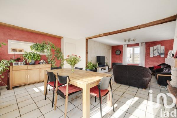 Maison 5 pièces de 145 m² à Fléville-devant-Nancy (54710)