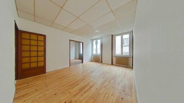 Appartement 6 pièces                                        - 42000 Saint-Étienne Réf : 11959