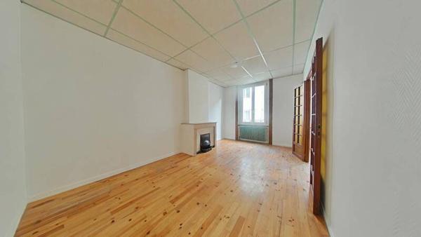 Appartement 6 pièces                                        - 42000 Saint-Étienne Réf : 11959