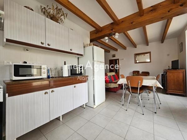 Maison à SAINT-JEAN-D'ANGELY, 17400 - 3 pièces 55m²