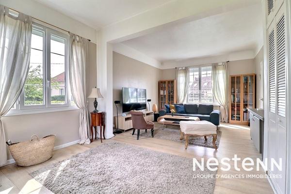 Maison de charme 5 pièces 3 chambres à SAINTE GENEVIEVE DES BOIS, PROCHE Écoles et MAIRIE.