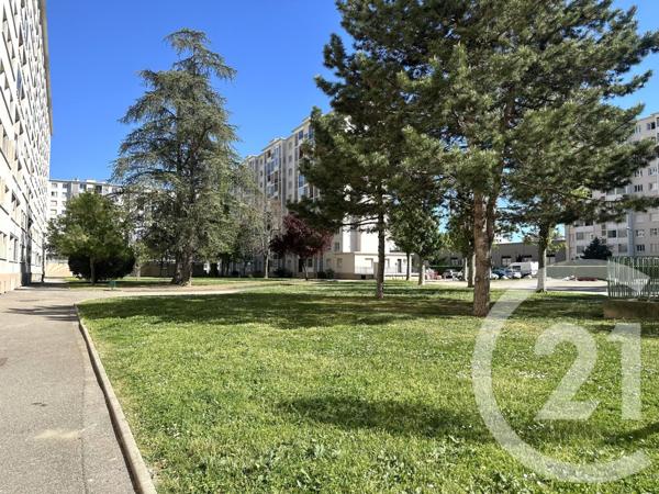 Appartement T4 à vendre  4 pièces - 64 m2 VILLEURBANNE - 69