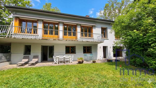 Maison 8 pièces                                        - 42270 Saint-Priest-en-Jarez Réf : 2842-CIFVFOREZVELAY