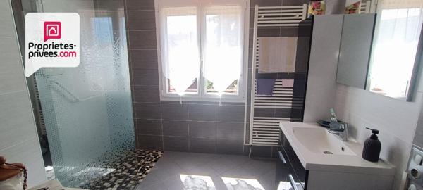 Maison individuelle 4 pièces avec cours d'eau