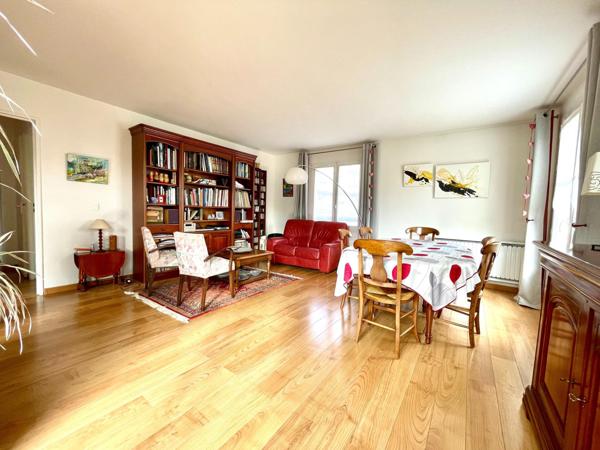 Superbe Appartement T6 hyper lumineux, 4 chambres, 119 m², cave et box