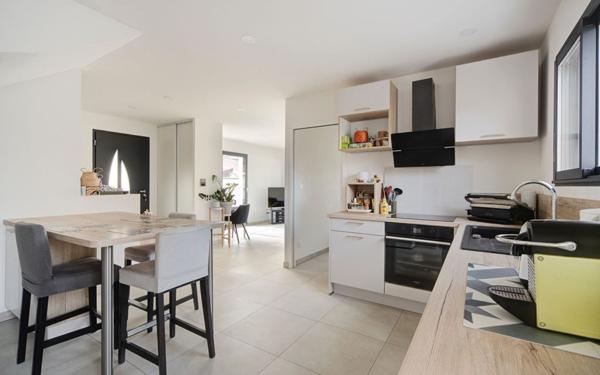 Maison à vendre    5 pièces •  Aucamville