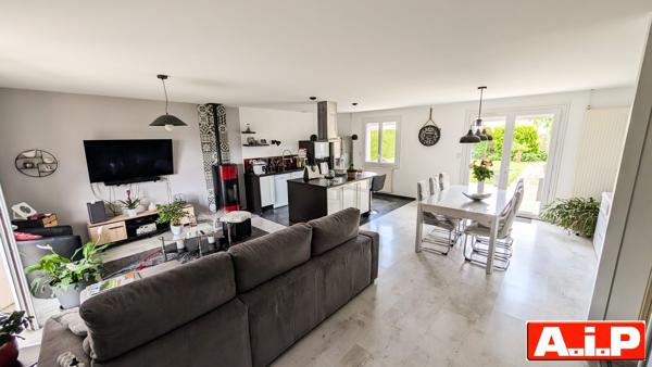 CERIZAY - PROCHE COMMERCES