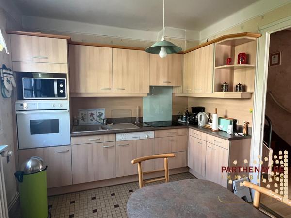 Pavillon sur sous-sol dans un quartier calme