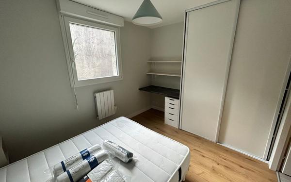 Appartement à louer    3 pièces •  Talence