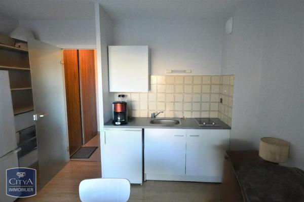 Appartement à vendre 1 pièce 21.6m² Cholet (49300)