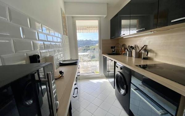 Appartement à louer    1 pièce •  Nice