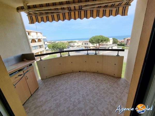 Appartement à Saint-Pierre-la-Mer T2 BALCON VUE MER + PLACE PARKING