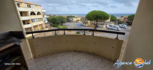 Appartement à Saint-Pierre-la-Mer T2 BALCON VUE MER + PLACE PARKING