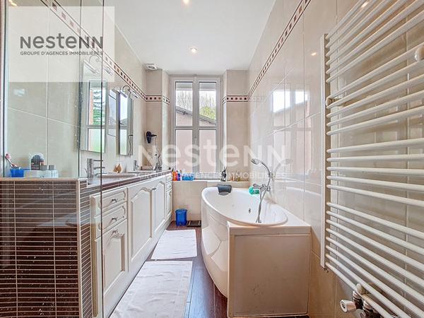 ORLEANS PATINOIRE - MAISON 1930 - JARDIN - GARAGE !