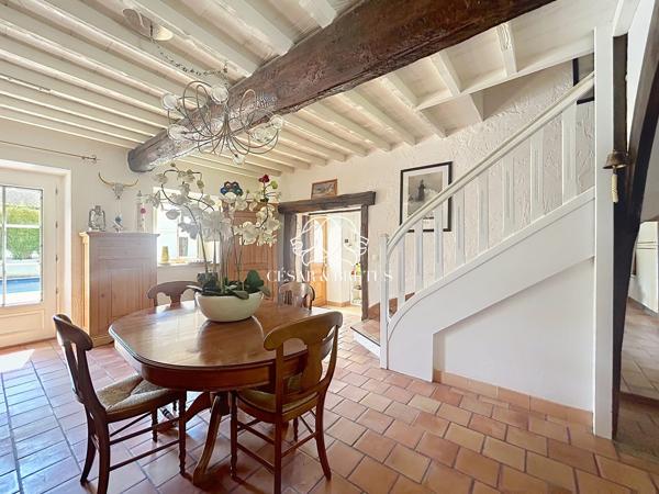 À VENDRE – Maison de Caractère Rénovée – Piscine & Dépendances