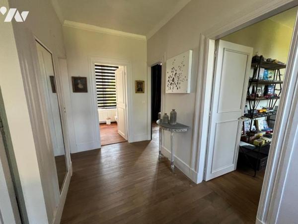 RARE A LA VENTE ORBEC MAISON DE CARACTERE AUX PRESTATIONS DE QUALITES AVEC TRES BEAU PARC ARBORE