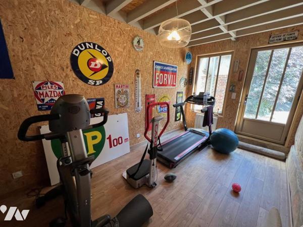 RARE A LA VENTE ORBEC MAISON DE CARACTERE AUX PRESTATIONS DE QUALITES AVEC TRES BEAU PARC ARBORE