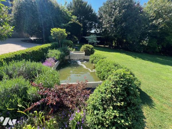 RARE A LA VENTE ORBEC MAISON DE CARACTERE AUX PRESTATIONS DE QUALITES AVEC TRES BEAU PARC ARBORE