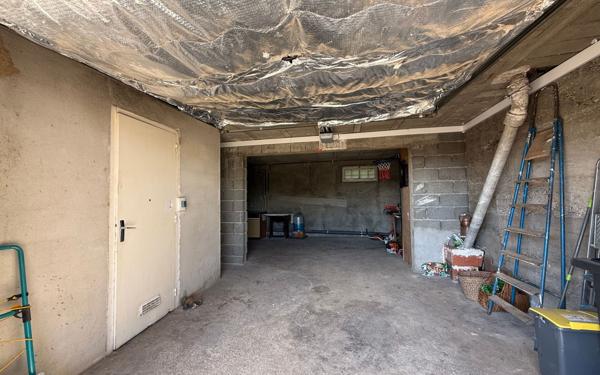 Maison à vendre    4 pièces •  Saint-Sernin