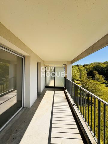 A LOUER  APPARTEMENT T4 - REIMS POMMERY - DERNIER ETAGE