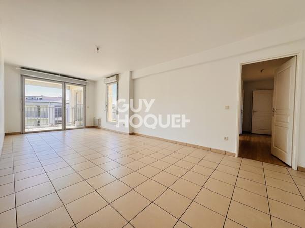 A LOUER  APPARTEMENT T4 - REIMS POMMERY - DERNIER ETAGE