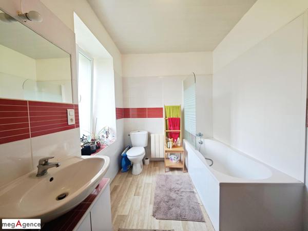 Immeuble à Josselin, 56120 - 165m²