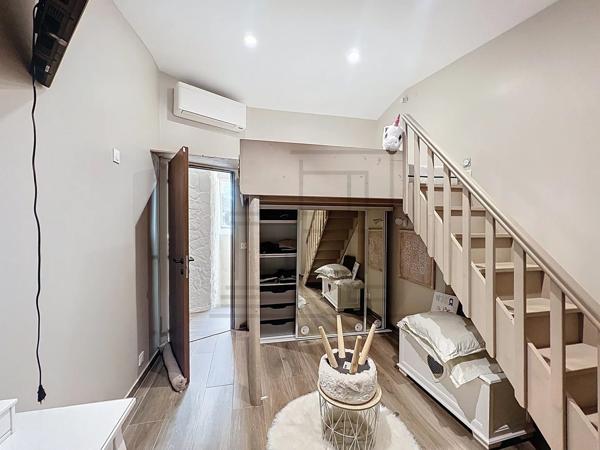 Deux maisons sur 1 hectare  Calme absolu, sans aucun vis-à-vis