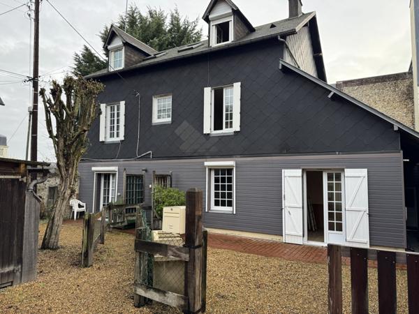 À vendre - Immeuble 153 m² situé à Honfleur (14600)