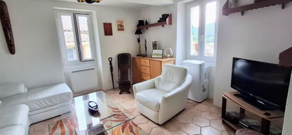 Maison de village avec terrasse et caves LE BOUSQUET D'ORB