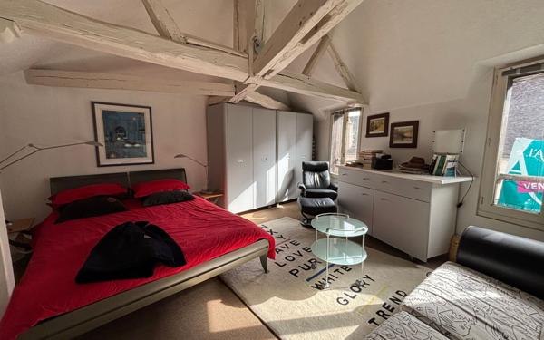 Immeuble à vendre    4 pièces •  Auxerre