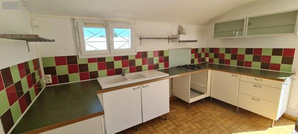 Maison rurale à vendre à Le Gua en Charente-Maritime (17600), ref : Ref 02064   
centre ville