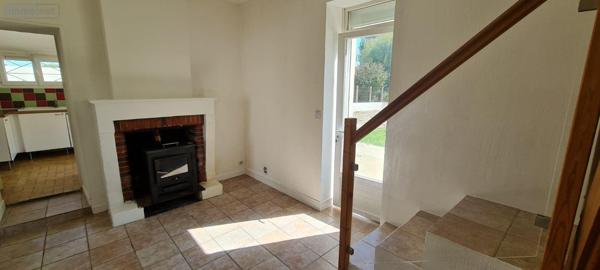 Maison rurale à vendre à Le Gua en Charente-Maritime (17600), ref : Ref 02064   
centre ville