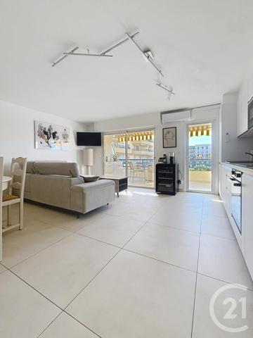 Appartement F2 à vendre  2 pièces - 45,62 m2 FREJUS - 83