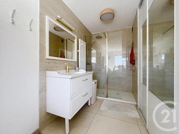 Appartement F2 à vendre  2 pièces - 45,62 m2 FREJUS - 83