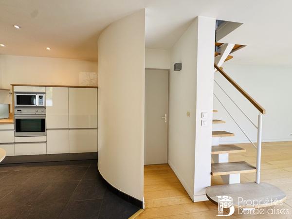 Le Bouscat, Superbe Maison d’Architecte 137 m², garage, jardin, piscine.