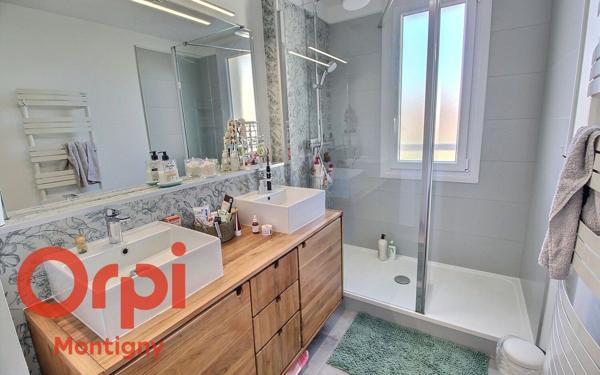 Maison à vendre    5 pièces •  Voisins-le-Bretonneux