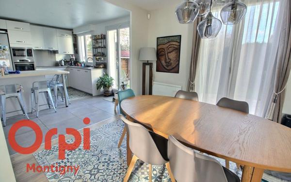 Maison à vendre    5 pièces •  Voisins-le-Bretonneux